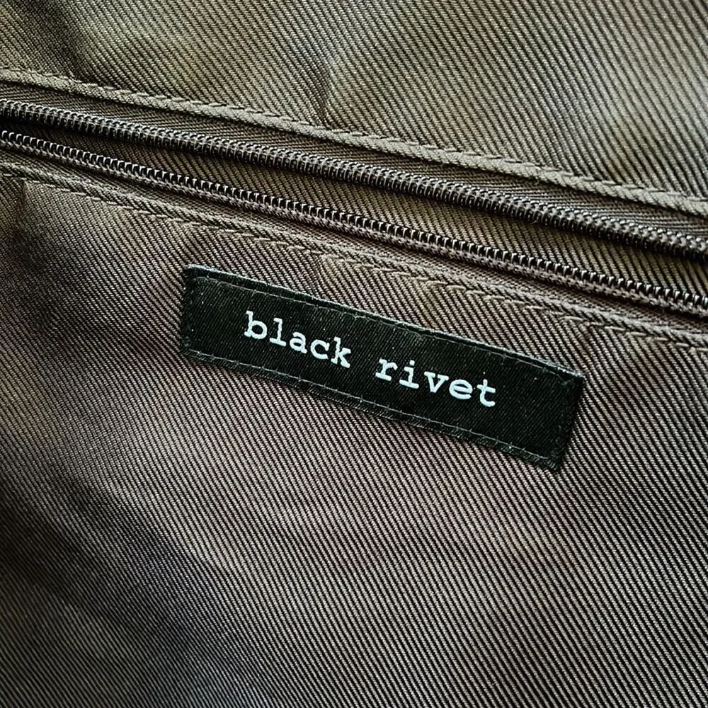 Black Rivet Leather Cross Body Messenger Laptop Bag Distressed Adjustable Strap